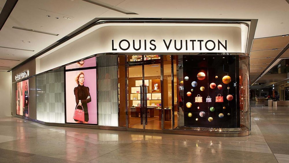 Louis Vuitton Becomes the World’s Most Valuable Luxury Fashion Brand - Trading Blvd